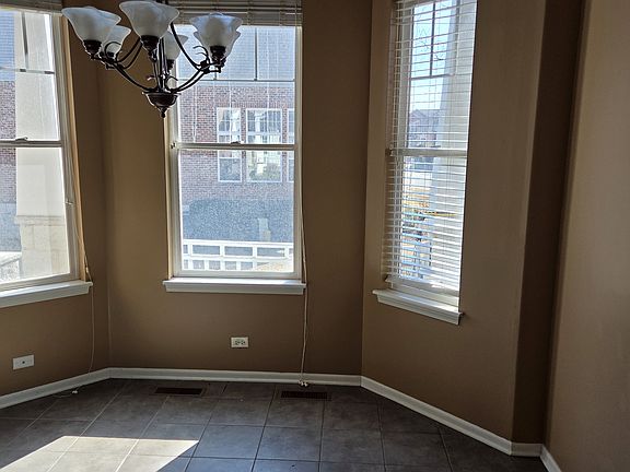 3rd image of 1107 Ironwood Ln