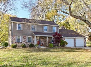 11333 N Saint James Ln, Mequon, WI 53092