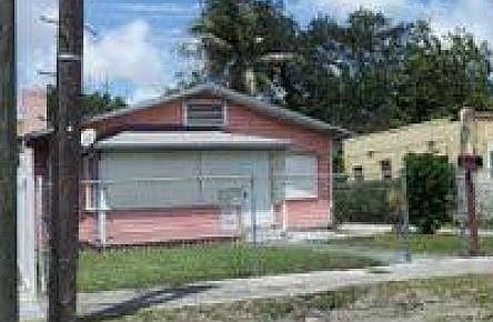 2nd image of 1339 NW 34th St