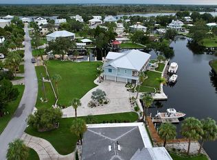 1520 NW 20th Ave, Crystal River, FL 34428