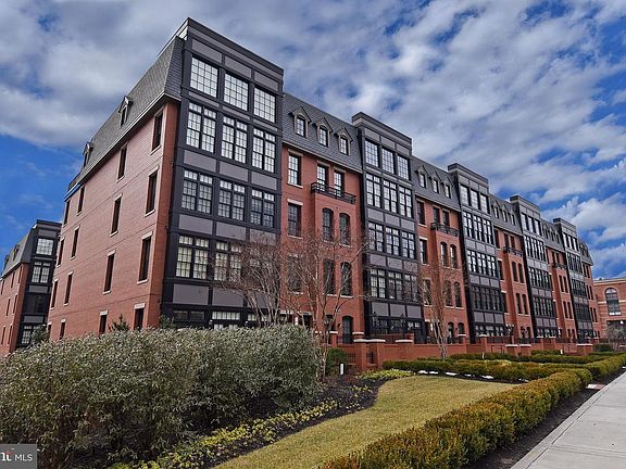 2nd image of 1700 Clarendon Blvd #133