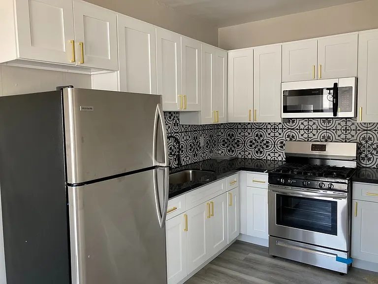 Val D' Kingsley LLC — Photo 22