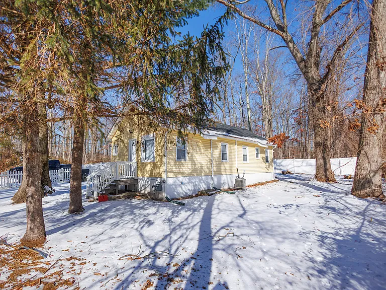 244 Nelson Ave — Photo 7