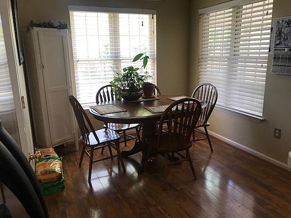 5th image of 3402 Glen Rock Ln