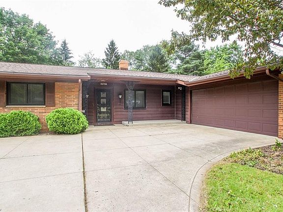 3rd image of 24785 Twickenham Dr