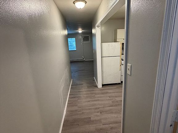 4th image of 152 E Vienna St APT 9