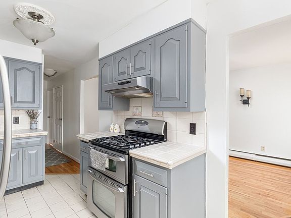 5th image of 6222 Mount Olivet Cres
