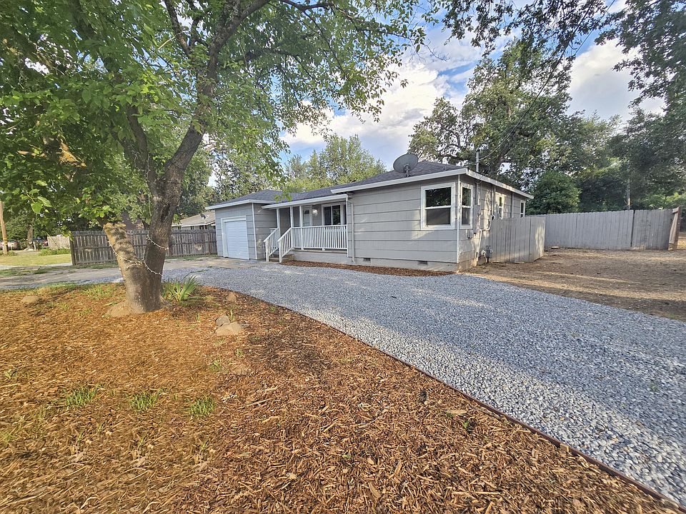 1st image of 21041 4th St
