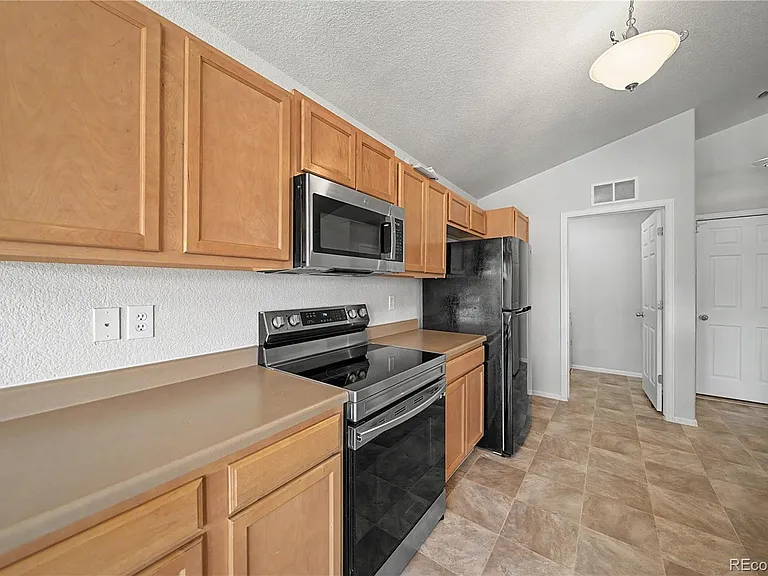 6260 Roundup Butte St — Photo 5