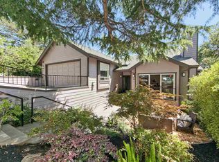 1969 Gaspar Dr, Oakland, CA 94611