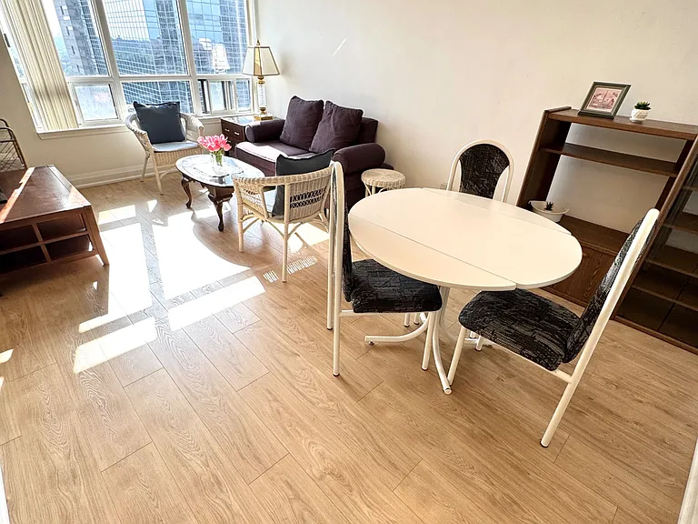 8 Hillcrest Ave #2101 — Photo 10