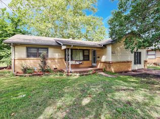 2233 S Millwood Ave, Wichita, KS 67213