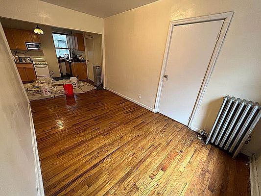 1st image of 536 E 5th St APT 10