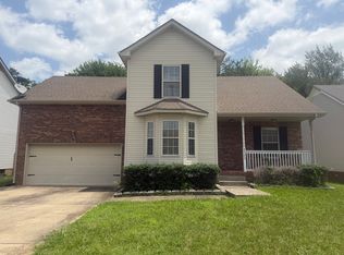 2525 Centerstone Cir, Clarksville, TN 37040