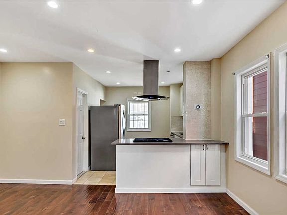 2nd image of 104-68 125th St #104-68