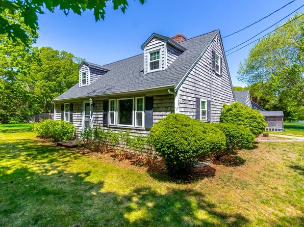 3 Yacht Club Rd, Barnstable, MA 02630