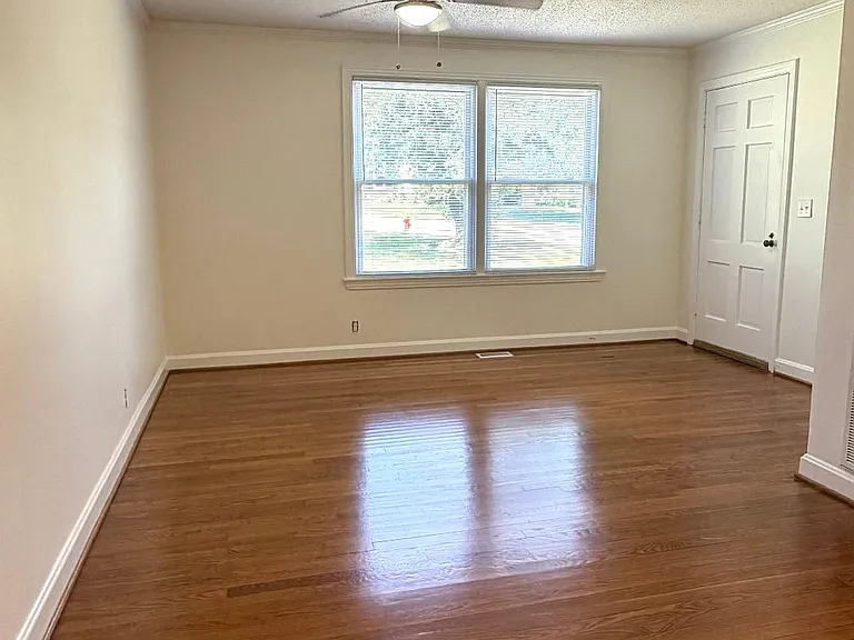 5611 Stoneway Trl #5611 — Photo 8