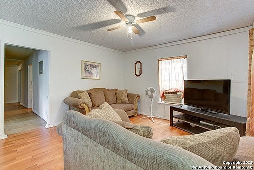 4th image of 347 W Mayfield Blvd