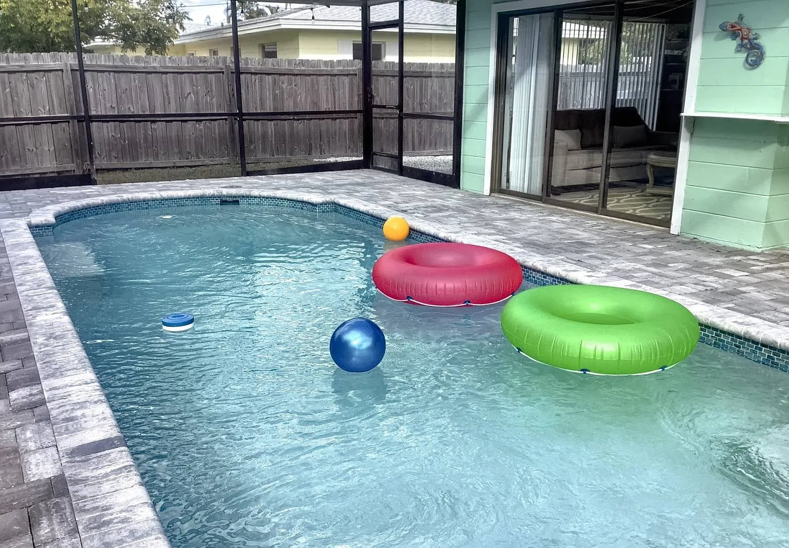 3 bed, 1529 sqft, $6,300 — Photo 3