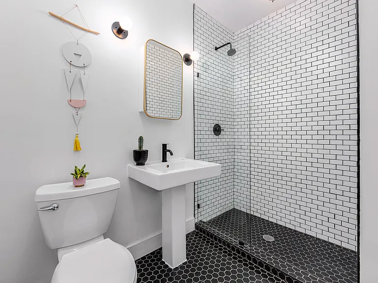 42 Main St #5AB — Photo 6