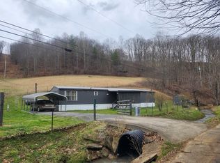 693 Nebo Walker Rd, Nebo, WV 25141