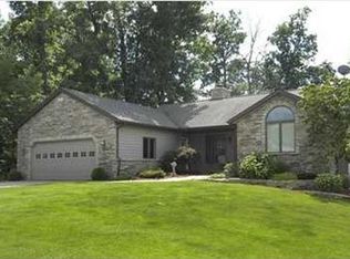 6686 Gran Via Dr NE, Rockford, MI 49341
