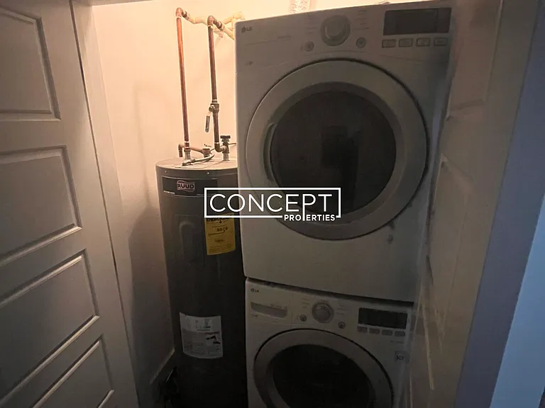 25 Commonwealth Ter #3 — Photo 5