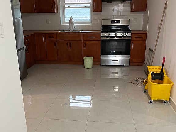 2nd image of 15032 26th Ave #201
