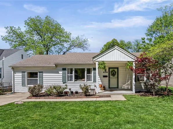 5316 W 49th St, Roeland Park, KS 66205