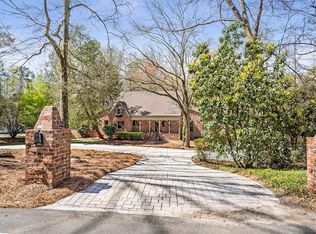 2200 Spalding Dr, Sandy Springs, GA 30350