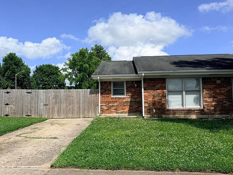 106 Potomac Ct #A — Photo 2