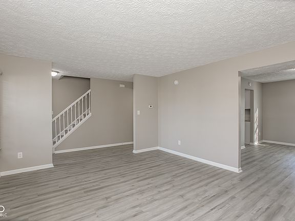 5th image of 7533 Camberwood Dr
