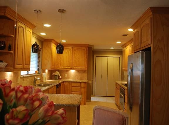 2nd image of 3209 Willow Brook Dr