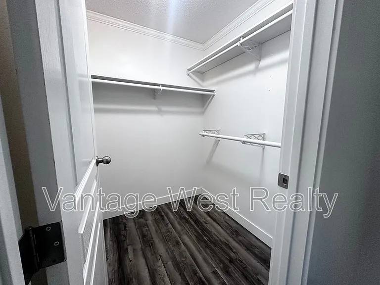 5235 Chase Rd — Photo 13