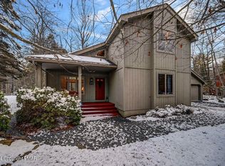 139 Sweet Briar Rd, Pocono Pines, PA 18350