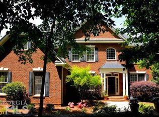 102 Oakmont Ct, Carrollton, GA 30116
