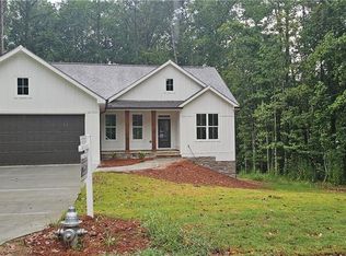 304 Hidden Ct, Woodstock, GA 30189