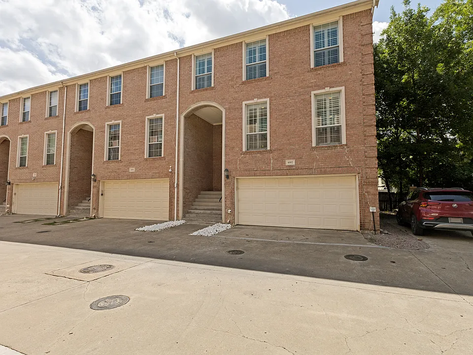 4002 Brownstone Ct