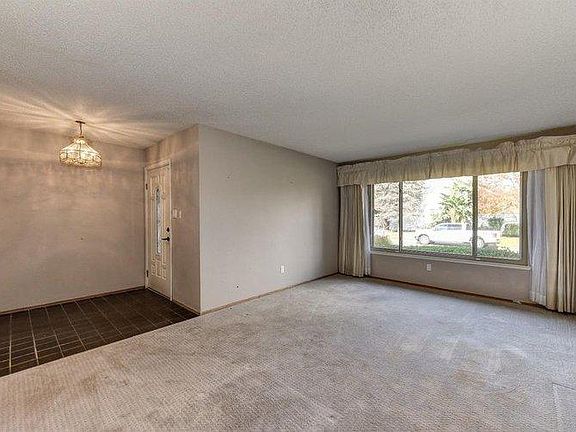 3rd image of 8416 Purdue Ct