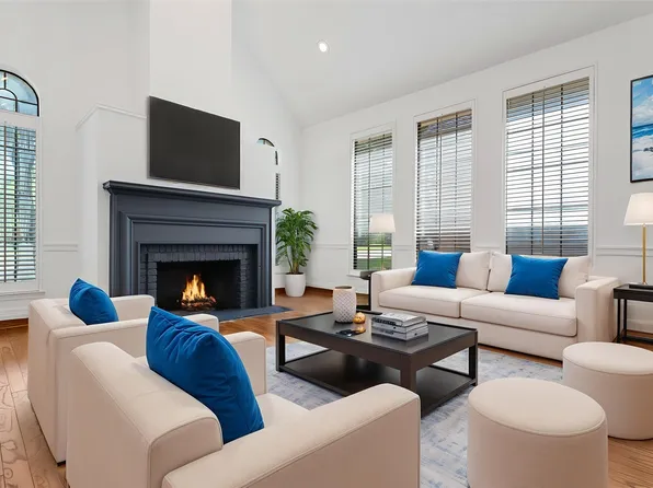 4608 Bretton Bay Ln, Dallas, TX 75287