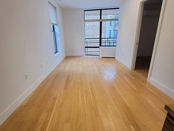5th image of 29-11 12th St #B2