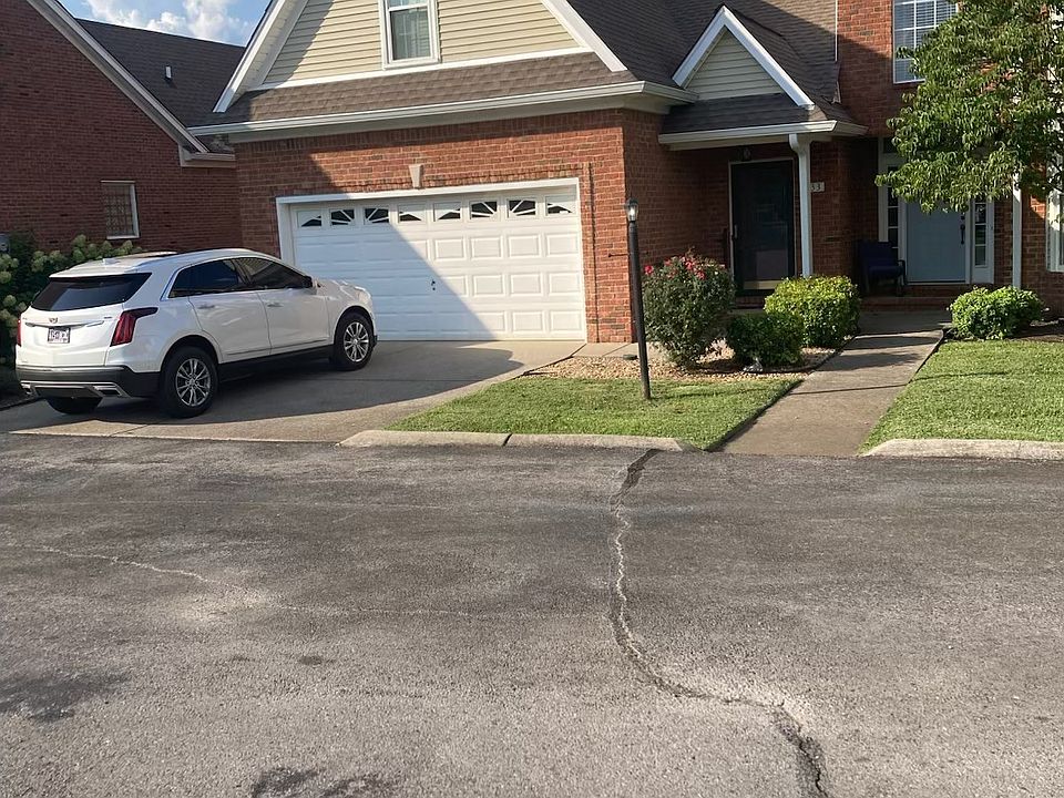 1st image of 333 Calumet Trce