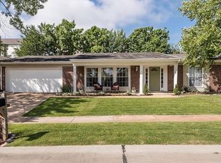 4722 Brawley Ct, Saint Louis, MO 63128