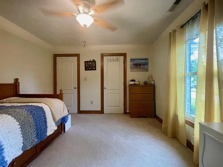 413 Southern Oak Dr — Photo 23