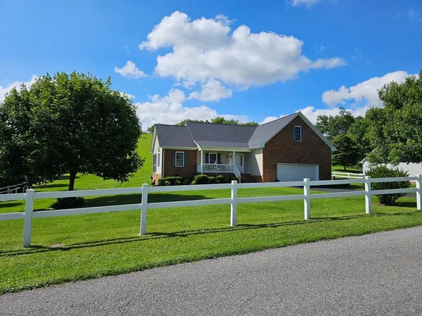 920 Old Ebenezer Rd, Marion, VA 24354