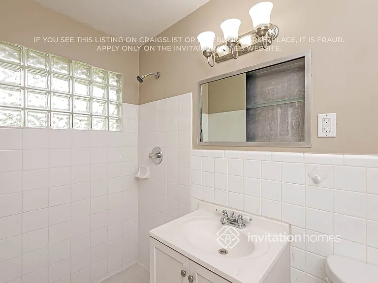 940 SE 5th St — Photo 14