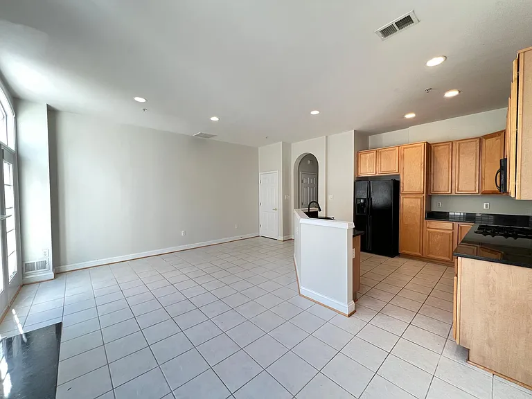 13027 Town Commons Dr — Photo 8
