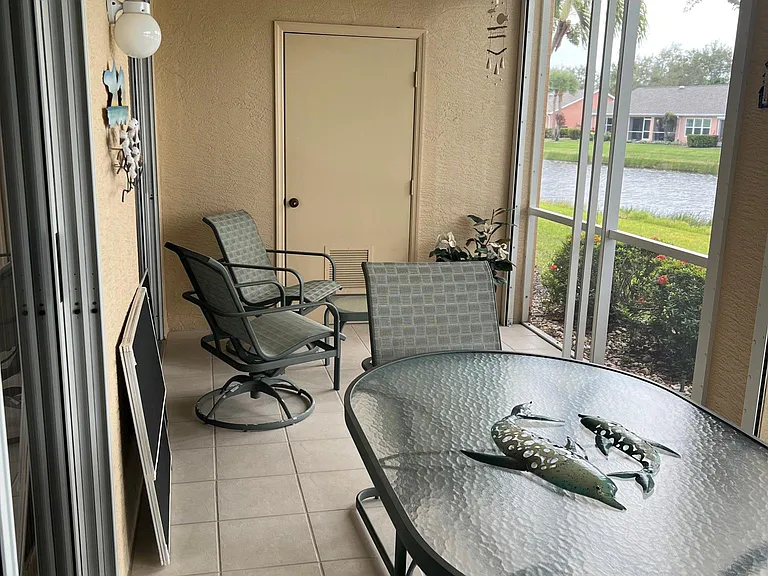 Spacious Lanai