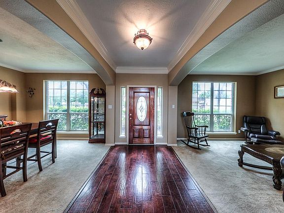 3rd image of 2907 Green Forest Ln