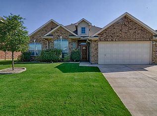 8106 Sendero Ct, Arlington, TX 76002